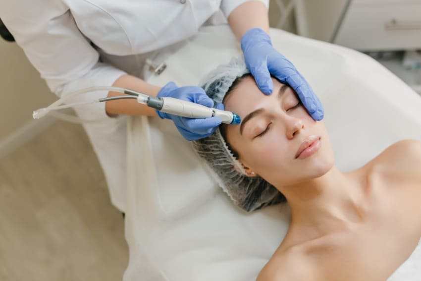 Revolutionize Your Beauty Routine with Hydrafacial Machines